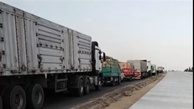 مصرع سائق إثر تصادم 3 سيارات نقل ثقيل وربع نقل بالطريق الإقليمي بالباجور في المنوفية| بث مباشر 