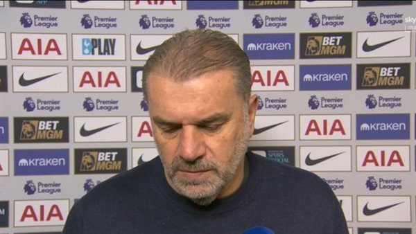 أنجي بوستيكوجلو المدير