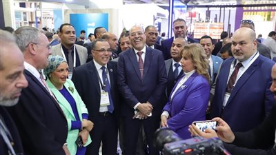 وزير العمل: ندرس تأسيس مدرسة للمهن البترولية