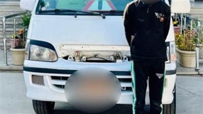 كان تحت تأثير المخدرات.. القبض على سائق ميكروباص فاقدا الوعي بطريق الفيوم - القاهرة الصحراوي