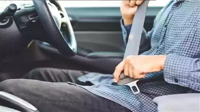 حقيقة فرض غرامة على عدم ارتداء حزام الأمان للمقاعد الأمامية