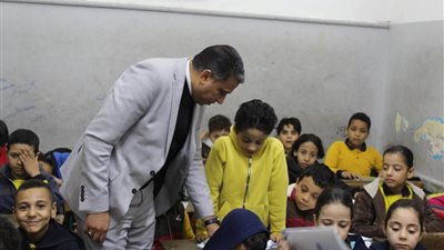 إحالة معلمة بالجيزة للتحقيق لتلاعبها في سجل الطلاب ضعاف المستوى