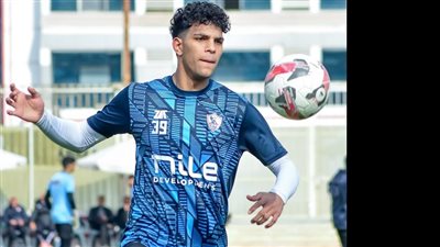 لاعب الزمالك يعقد جلسة مع مسؤولي الأهلي لحسم موقفه من الأحمر