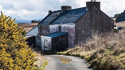 الحكومة الأيرلندية تدفع 48 ألف يورو مقابل العيش في جزيرة تابعة لها