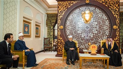 ملك البحرين يستقبل شيخ الأزهر.. ويؤكد دوره في خدمة قضايا الأمة