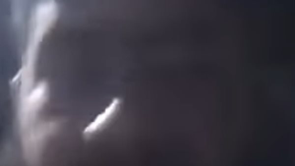 شاب يحاول ينهي حياته