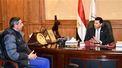 وزير الرياضة يبحث مع رئيس الاتحاد المصري لألعاب القوة خطط واستعدادات المرحلة المقبلة
