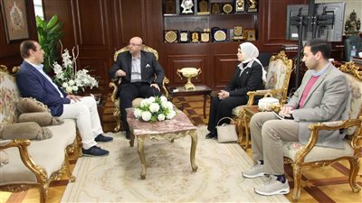 محافظ بني سويف يستقبل نائب وزير الصحة لمتابعة المشروعات الصحية بالمحافظة