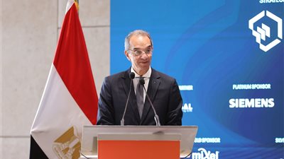 الاتصالات: 3.5 مليار دولار لتطوير البنية التحتية الرقمية لجعل مصر الأسرع إفريقيا في الإنترنت الثابت