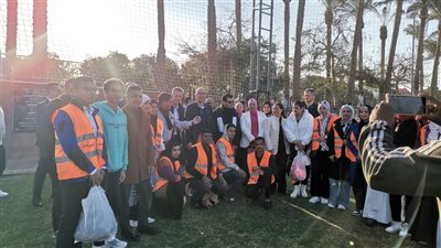 خلال زيارته بالغردقة.. وزير الشباب والرياضة يلتقي أبطال المشروع القومي للموهبة والبطل الأولمبي| صور