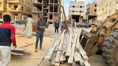 جهاز مدينة 6 أكتوبر يشن حملة مكبرة لإزالة مخالفات البناء بمناطق متفرقة بالمدينة