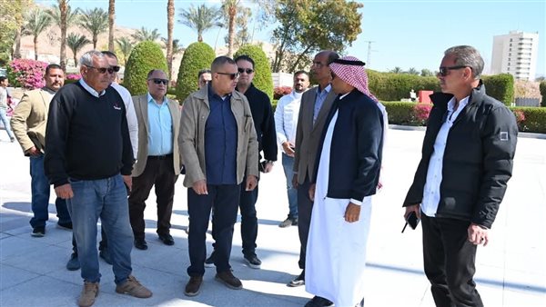 قبل الاحتفال محافظ