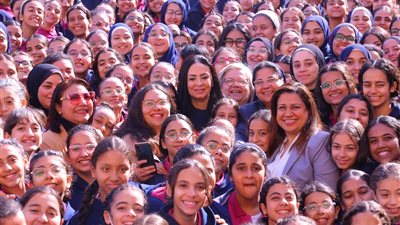 وزيرة التضامن تزور مدرسة راهبات الراعي الصالح للغات بإدارة شبرا التعليمية.. صور