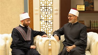 المفتي ووزير الأوقاف يهنئان خادم الحرمين الشريفين وولي العهد بذكرى يوم التأسيس الـ95