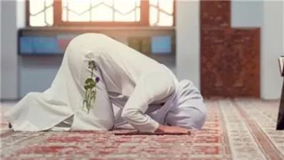 ما حكم ظهور قدم المرأة في الصلاة؟.. أمينة الفتوى توضح