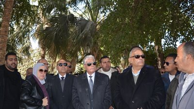 مستشار رئيس الجمهورية للتنمية المحلية يتفقد أعمال التطوير بالقاهرة الخديوية
