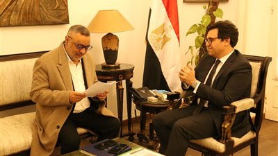 وزير الثقافة يلتقي المشرف على الإدارة المركزية للرقابة على المصنفات الفنية في أول أيام عمله