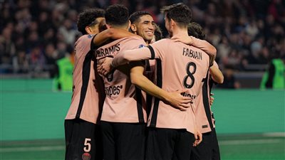 باريس سان جيرمان يفوز على ليون بثلاثية في الدوري الفرنسي