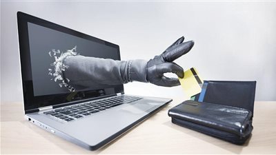 تشبه شركات توظيف الأموال.. خبير تقني يحذر من تطبيق FBC للربح