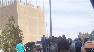 مصرع شاب وإصابة صديقه إثر انقلاب سيارة ملاكي في قنا