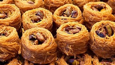 بمقادير بسيطة.. وصفة تحضير كنافة أساور بالمكسرات |جربيها في رمضان