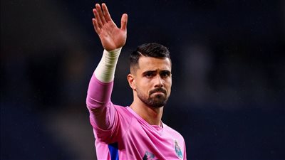 لتعويض رحيل إيدرسون.. مانشستر سيتي مهتم بالتعاقد مع حارس مرمى بورتو البرتغالي