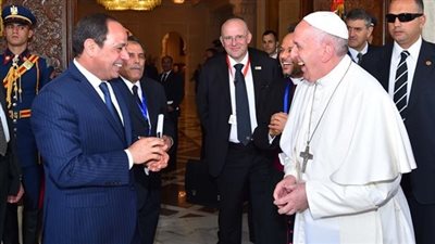 الرئيس السيسي يتمنى الشفاء للبابا فرانسيس: أدعو الله أن يعود سالما إلى الملايين من محبيه 