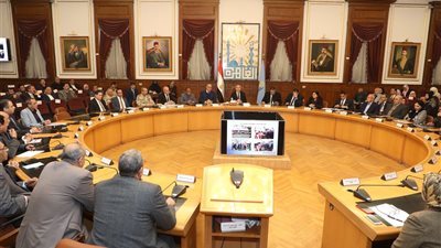 محافظ القاهرة يوجه الأحياء والمديريات برفع درجة الاستعداد لاستقبال شهر رمضان المبارك