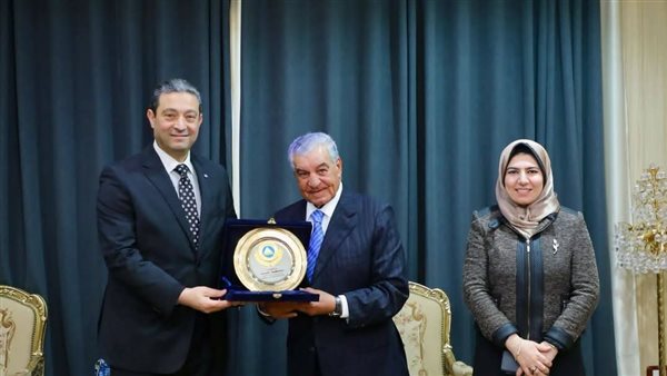 الدكتور زاهي حواس