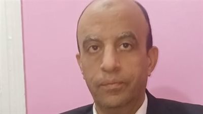 التمس طريقًا للعلم.. مصطفى أبو حطب دكتوراه في التفسير ويعمل سائقًا بالمترو: عمري ما زهقت من العلم| بث مباشر