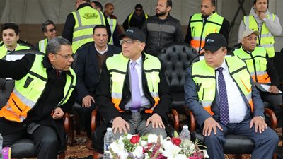 محافظ الجيزة يشهد تنفيذ أول تجربة طوارئ كلية لتعزيز إجراءات السلامة الجوية بمطار سفنكس الدولي