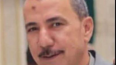 إثر أزمة قلبية مفاجئة.. وفاة مدير مدرسة خلال طابور الصباح بالشرقية