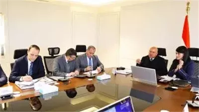 وزيرا الصناعة والتخطيط يناقشان خطة عاجلة للنهوض بالصناعة المصرية