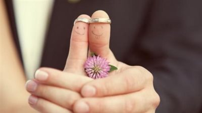 بدون لمس.. تفسير حلم الحبيب والتحدث معه للعزباء وعلاقته بالزواج