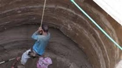 العناية الإلهية تنقذ عاملين من الموت داخل بئر صرف صحي بسوهاج