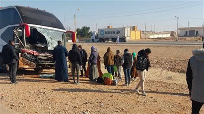 إصابة 5 ركاب إثر تصادم أتوبيس بسيارة نقل في المنيا