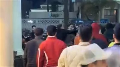 مشاجرة بين عدد من الشباب داخل كافيه شهير بشارع البحر في طنطا 