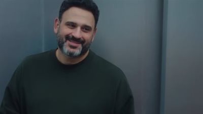 أكرم حسني: أنا مؤدي بحب المزيكا.. ومعنديش طموح أبقى مطرب