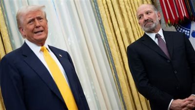 وزير التجارة الأمريكي: الرسوم الجمركية على كندا والمكسيك تدخل حيز التنفيذ الثلاثاء