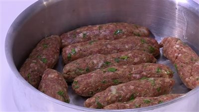 طريقة عمل صينية الكفتة بالطعم الأصلي.. نصيحتان لجعلها هشة ولذيذة