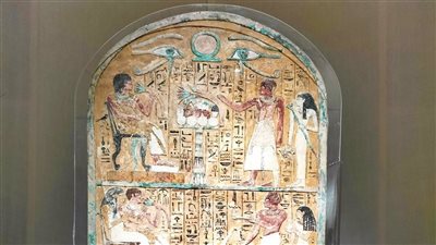 المتحف المصري بالتحرير يعرض لوحة من الحجر الجيري تعود لعهد الملك تحتمس الثالث | صور