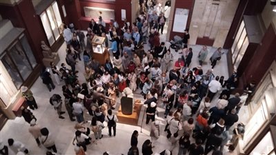 في ثالث أيام شهر رمضان.. توافد كثير من الزائرين على المتحف المصري بالتحرير| صور