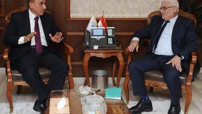 عبد المحسن سلامة يناقش مع رئيس هيئة التأمين الاجتماعي حل مشاكل الصحفيين
