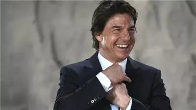 مظهر توم كروز الجديد يثير قلق المعجبين بشأن صحة نجم السينما