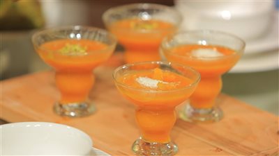 جربيها لأسرتك| طريقة عمل قمر الدين بالنشا بوصفتين.. أشهر طبق حلو في رمضان