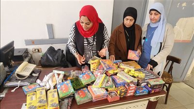 ضبط كميات كبيرة من الألعاب النارية في حملة تموينية بالإسماعيلية