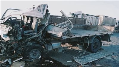 بسبب اختلال عجلة القيادة.. تصادم تريلا وسيارة نقل بالطريق الإقليمي بالمنوفية| بث مباشر