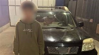 قيادة برعونة وعبارات مسيئة.. ضبط صغير لقيادته سيارة دون ترخيص بمدينة نصر 