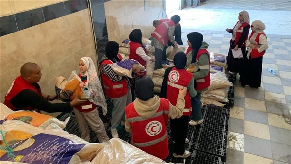 تجهيز قافلة إنسانية