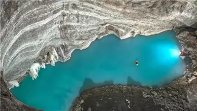 اكتشاف أكبر بحيرة حرارية تحت الأرض في العالم داخل كهف بألبانيا.. ما القصة؟